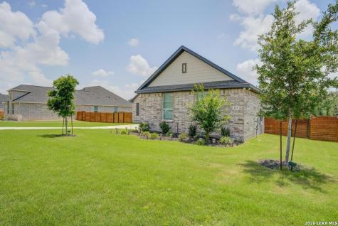237 Bryant Park Castroville TX 78009
