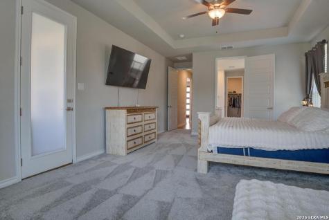 237 Bryant Park Castroville TX 78009