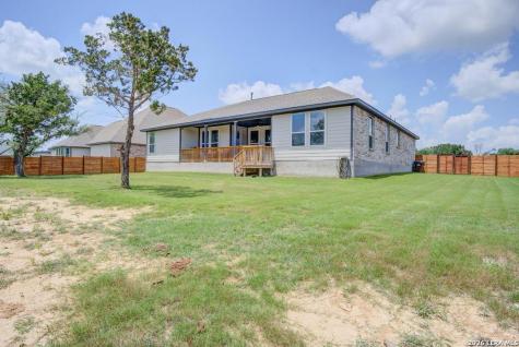 237 Bryant Park Castroville TX 78009