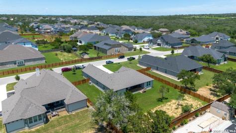 237 Bryant Park Castroville TX 78009