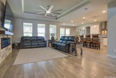 237 Bryant Park Castroville TX 78009