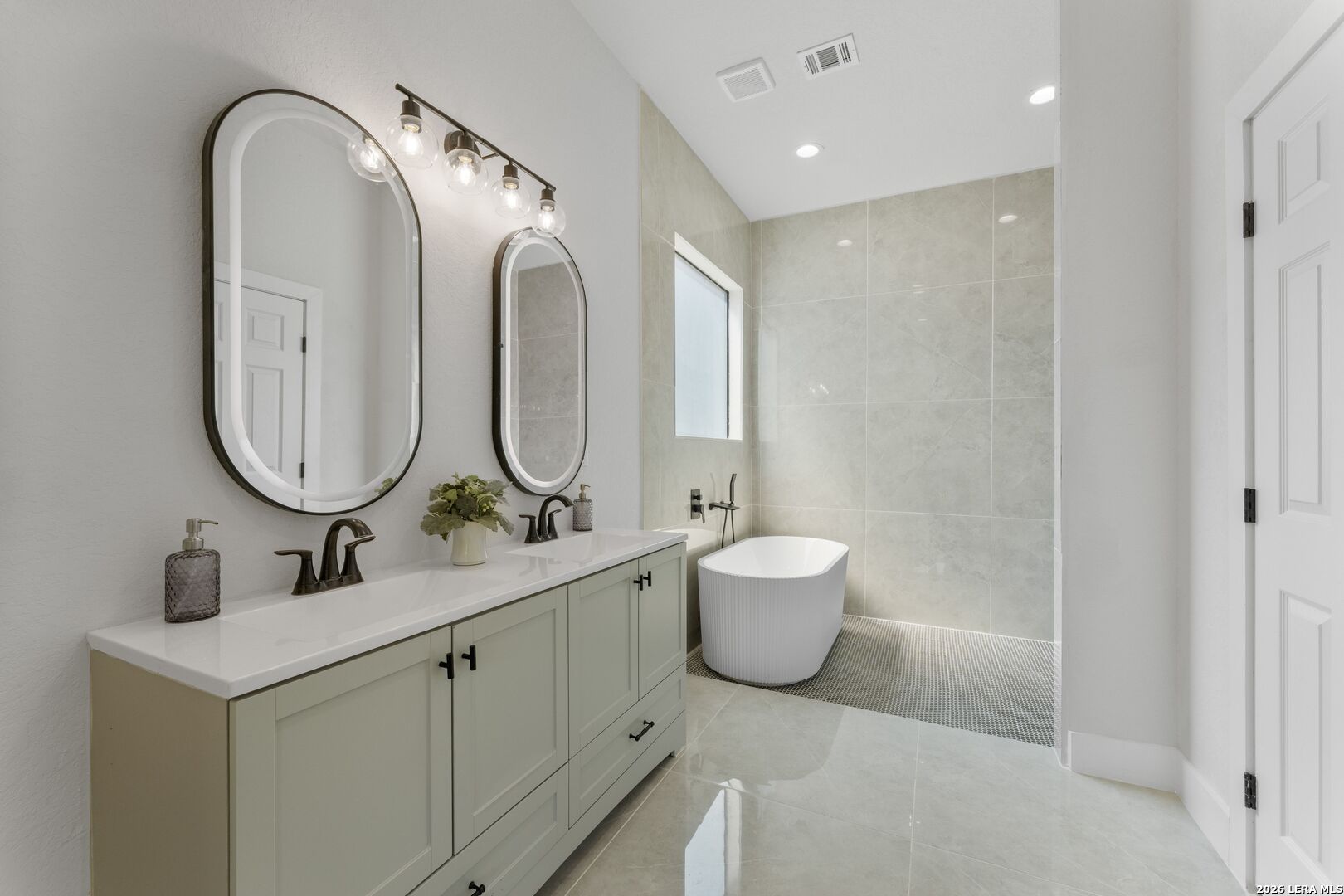 8228 Utopia Boulevard Selma TX 78154