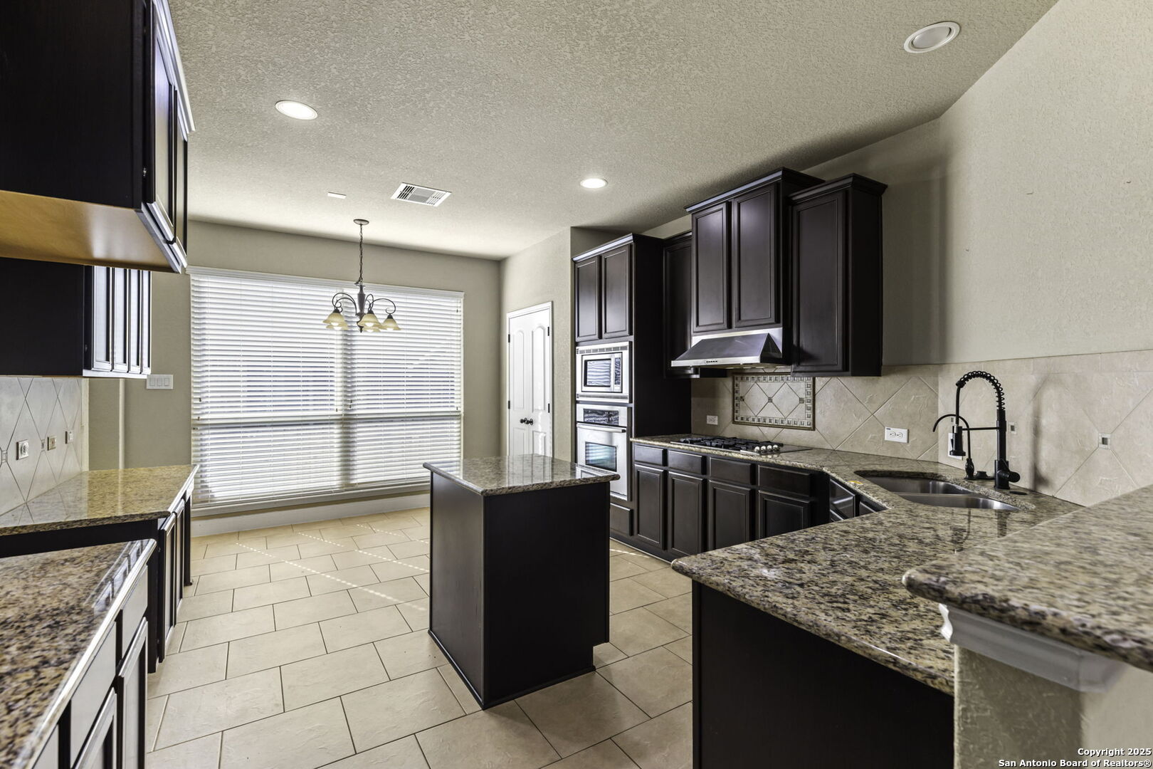 7659 Culebra Valley San Antonio TX 78254