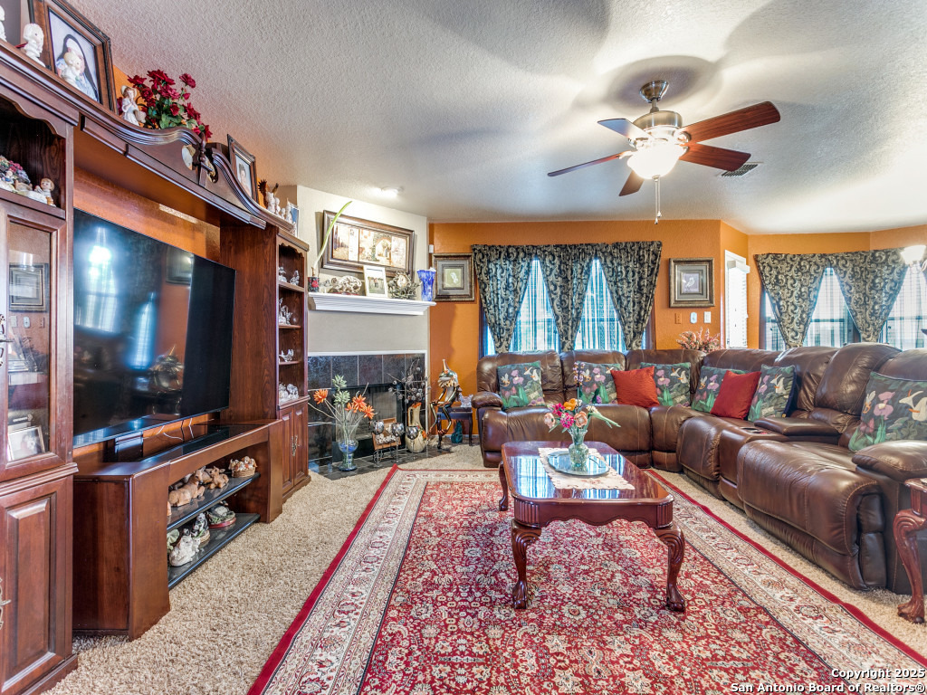 10702 Diamond Rock San Antonio TX 78251