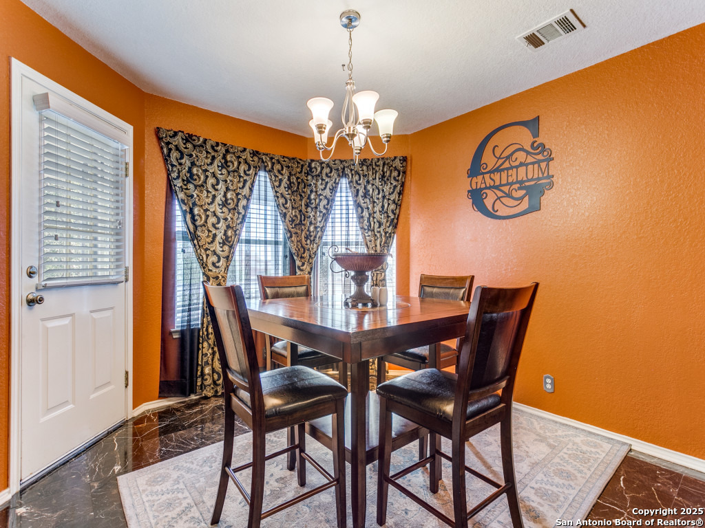 10702 Diamond Rock San Antonio TX 78251