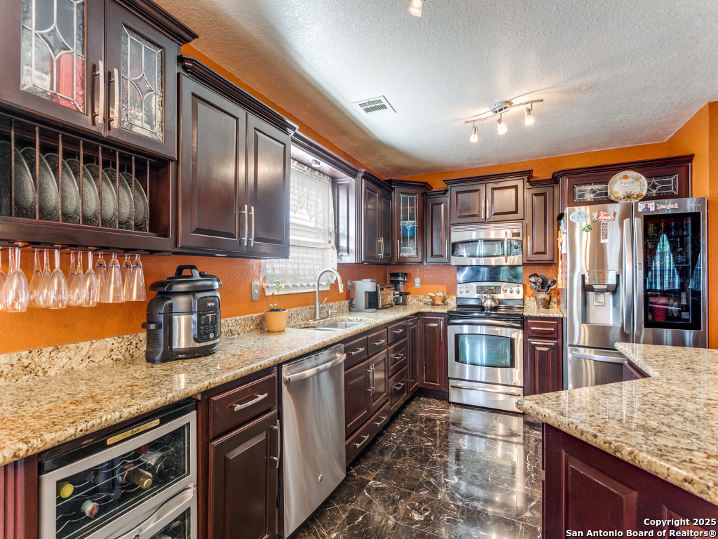 10702 Diamond Rock San Antonio TX 78251