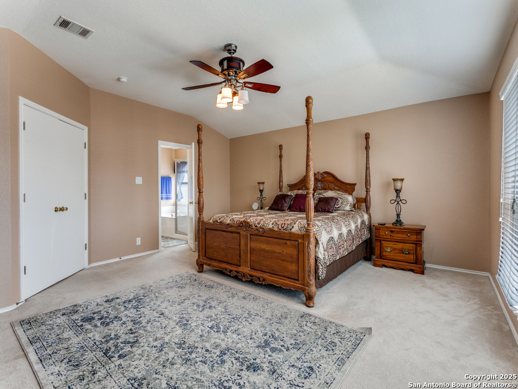 10702 Diamond Rock San Antonio TX 78251