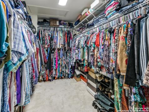 10702 Diamond Rock San Antonio TX 78251