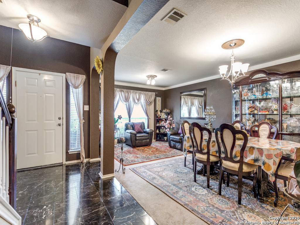 10702 Diamond Rock San Antonio TX 78251