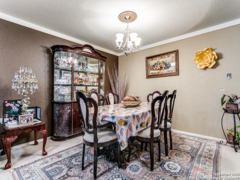 10702 Diamond Rock San Antonio TX 78251