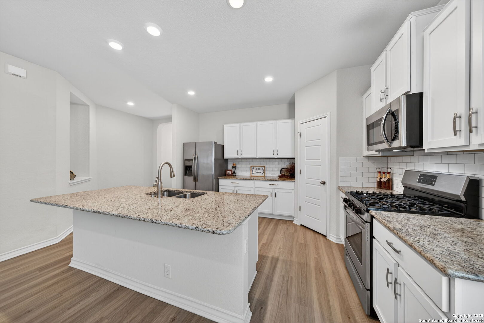 8211 Samsel San Antonio TX 78254