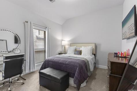 2043 Dalhart San Antonio TX 78253