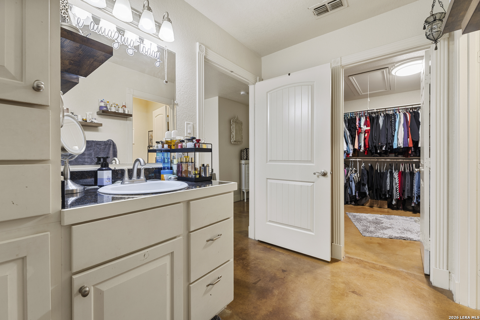 103 E High Bluff Circle Boerne TX 78006