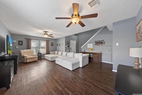 6630 Meadow Fawn Drive Converse TX 78109