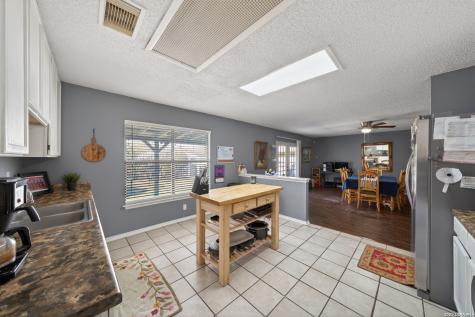 6630 Meadow Fawn Drive Converse TX 78109