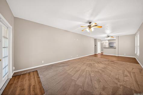 7811 Mcgowen Field San Antonio TX 78227