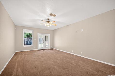 7811 Mcgowen Field San Antonio TX 78227
