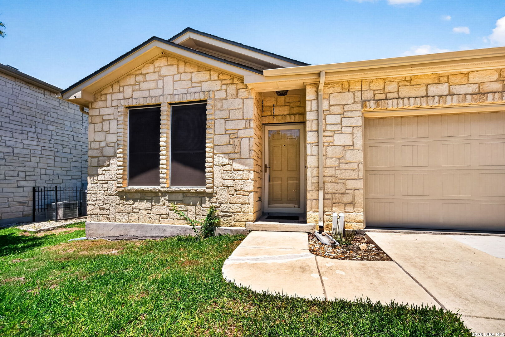 7811 Mcgowen Field San Antonio TX 78227