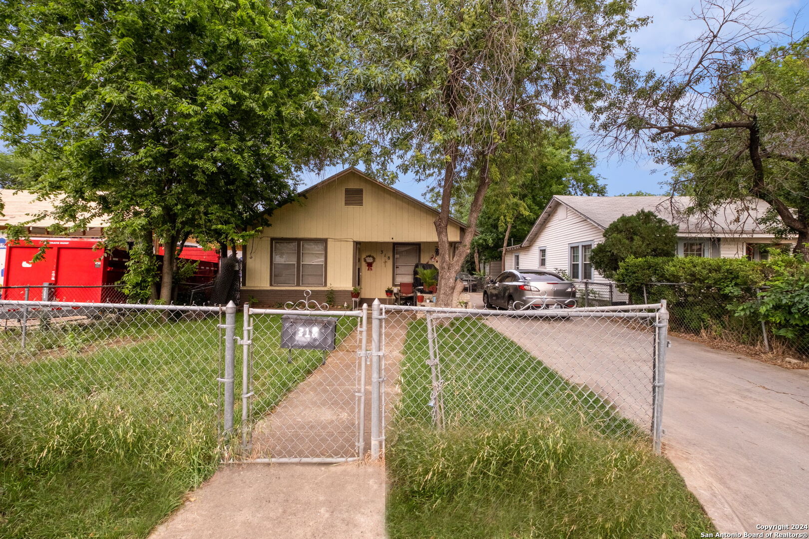 318 Adaes Avenue San Antonio TX 78207