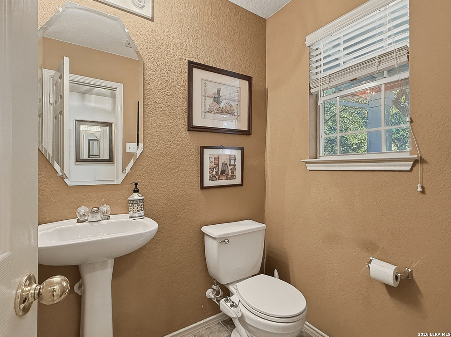 9204 Rowlands Sayle Austin TX 78744