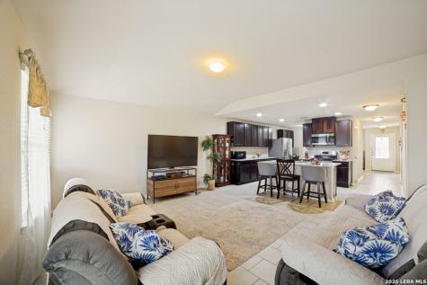 15403 Cooks Petrel San Antonio TX 78253