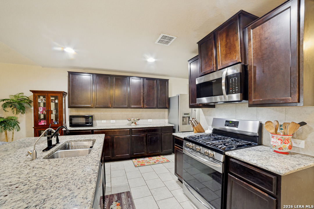 15403 Cooks Petrel San Antonio TX 78253