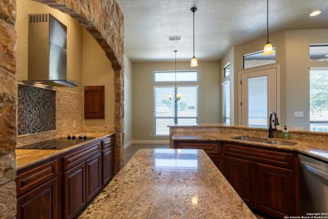 117 Abrego Run Floresville TX 78114