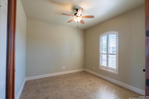 117 Abrego Run Floresville TX 78114