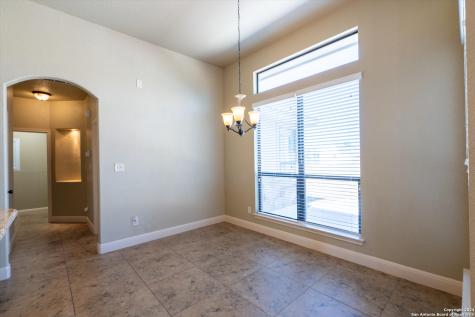 117 Abrego Run Floresville TX 78114