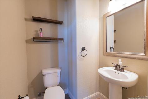 117 Abrego Run Floresville TX 78114