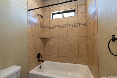 117 Abrego Run Floresville TX 78114