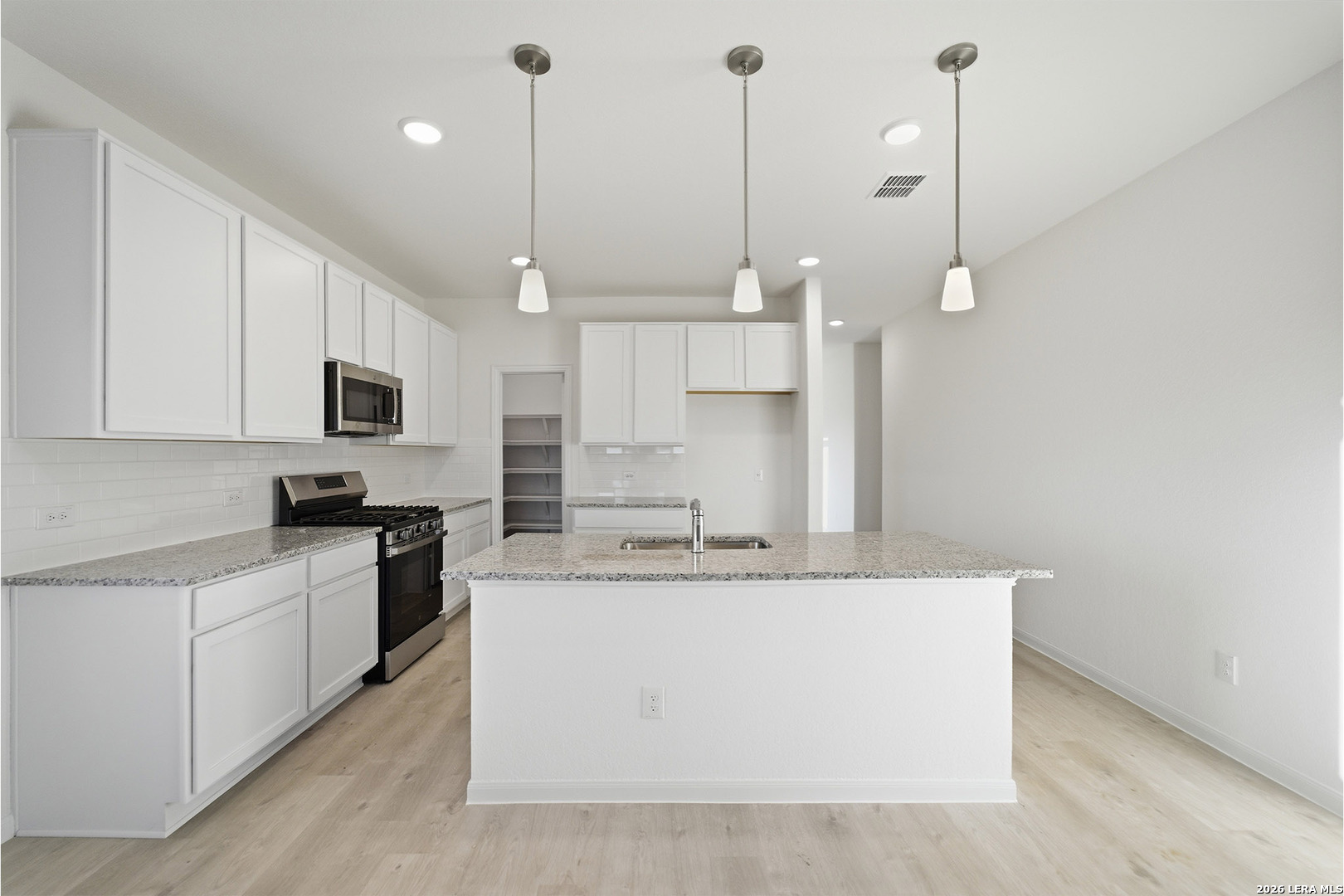 8528 Frostwood Heights San Antonio TX 78263