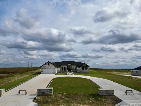 129 Valley View Drive La Vernia TX 78121