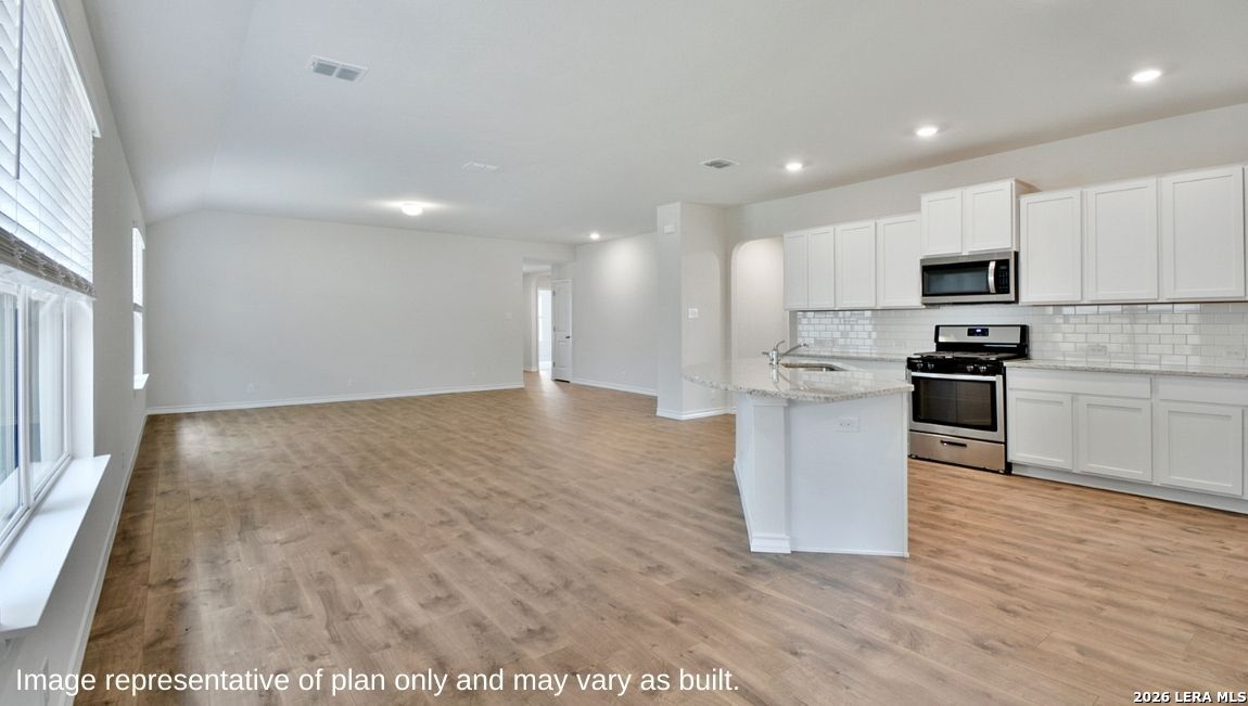 145 Bruce Cove Mico TX 78056