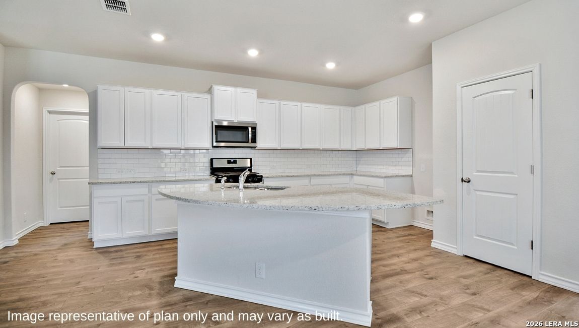 145 Bruce Cove Mico TX 78056