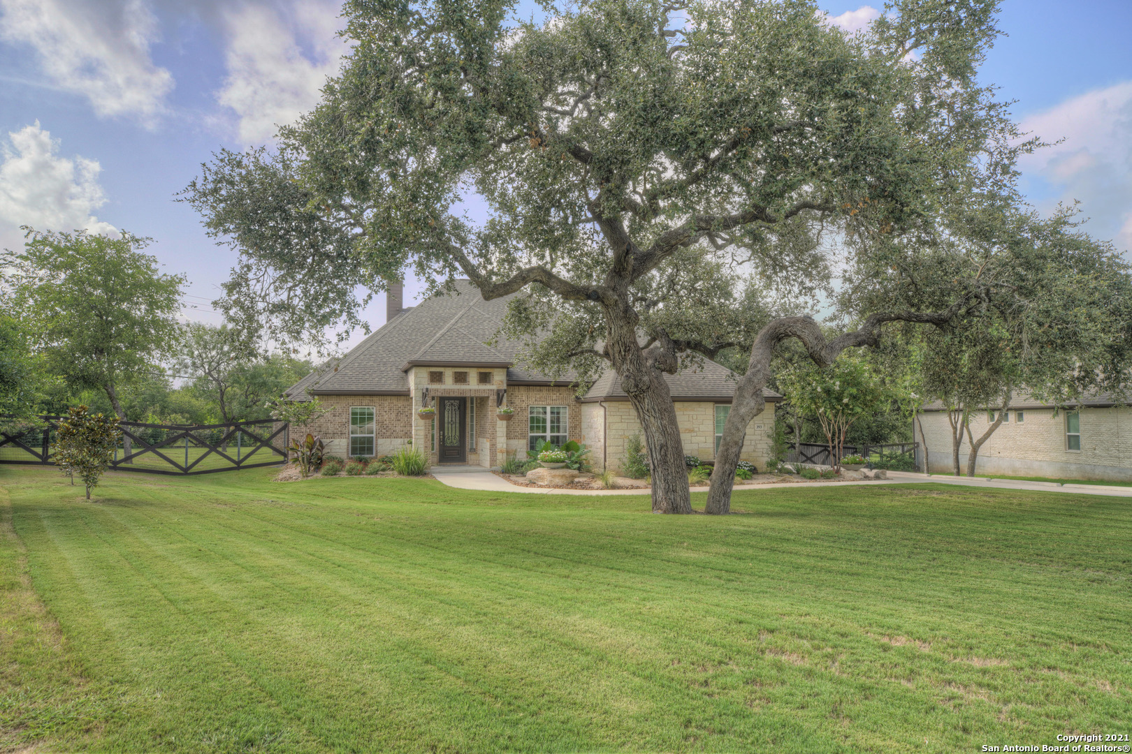 393 Barden Parkway Castroville TX 78009