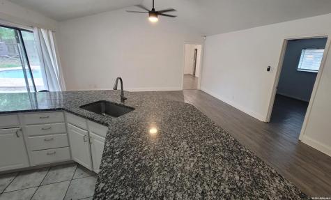 6011 Forest Ridge San Antonio TX 78240