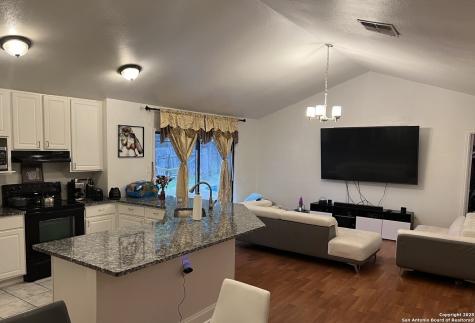 6011 Forest Ridge San Antonio TX 78240