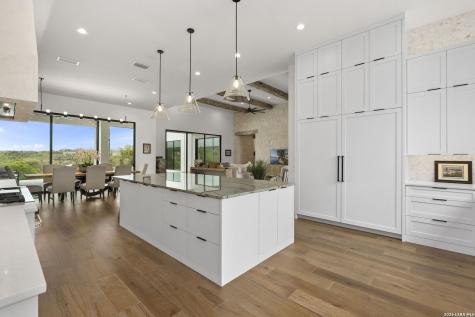 3672 Clubs Drive Boerne TX 78006