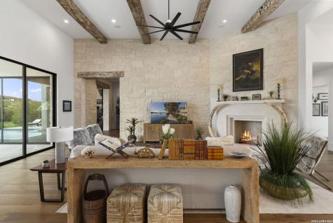 3672 Clubs Drive Boerne TX 78006
