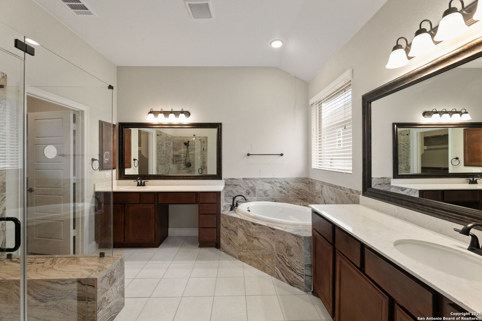 24011 Azul Dawn San Antonio TX 78261