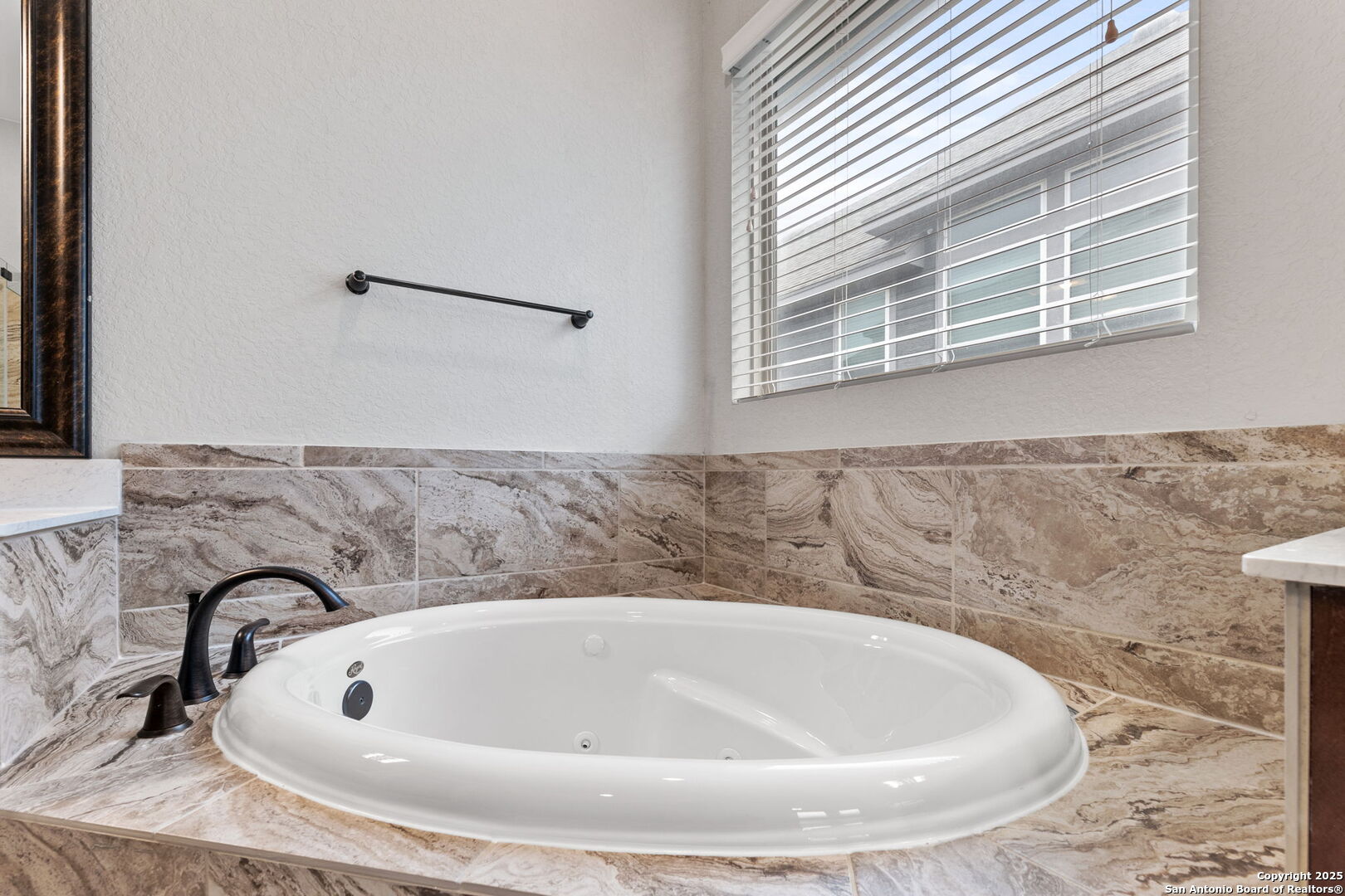 24011 Azul Dawn San Antonio TX 78261