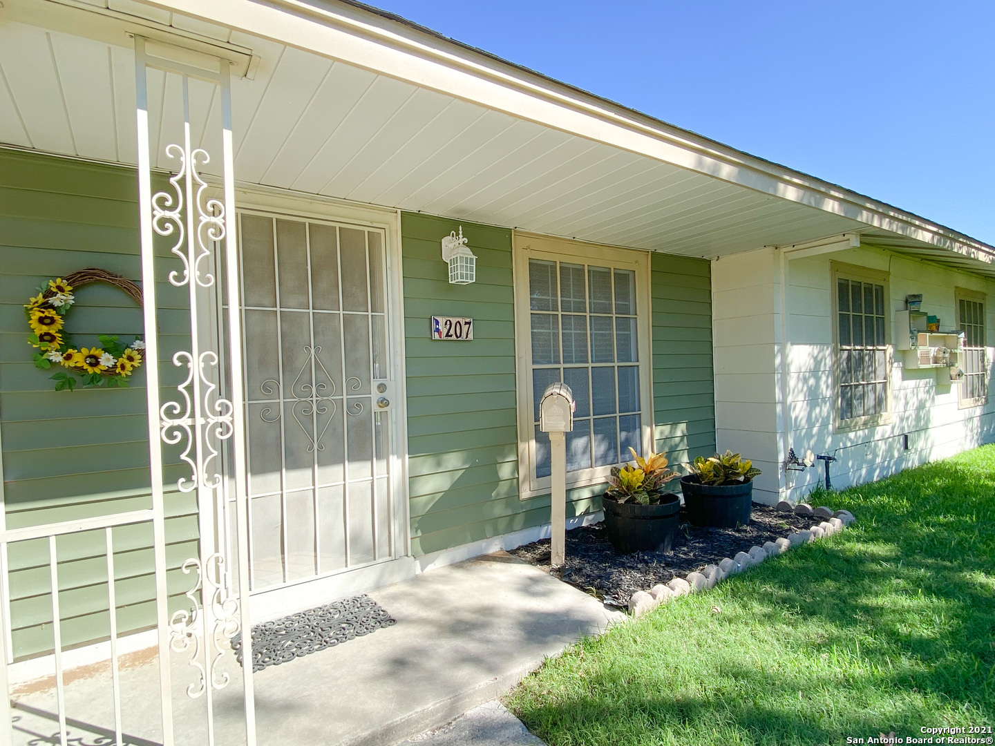 207 Whitefield Avenue San Antonio TX 78223
