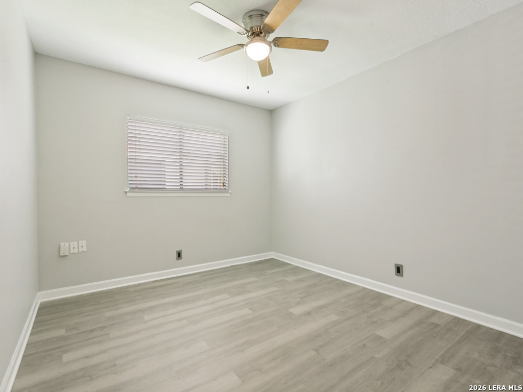 6827 Country Hill San Antonio TX 78240