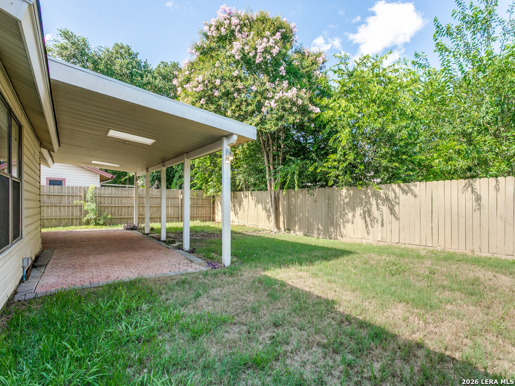 6827 Country Hill San Antonio TX 78240
