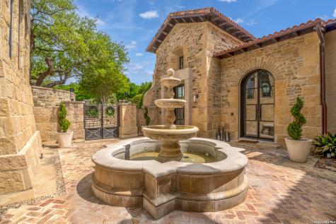 18 Crescent San Antonio TX 78257