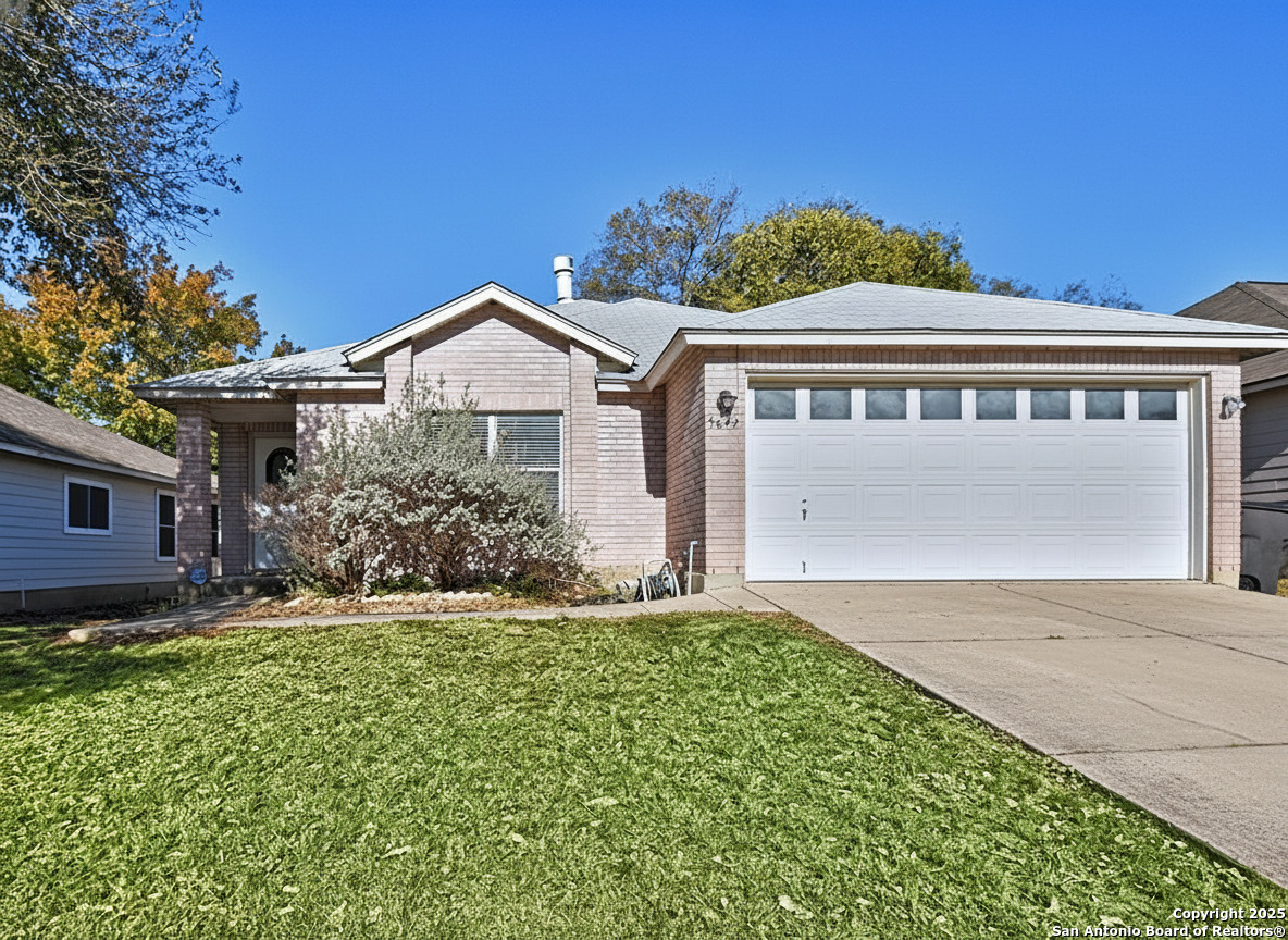 5643 Lovett Oaks San Antonio TX 78218