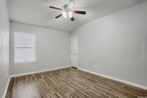 8518 El Camino Court San Antonio TX 78254