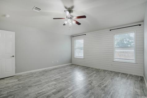 8518 El Camino Court San Antonio TX 78254