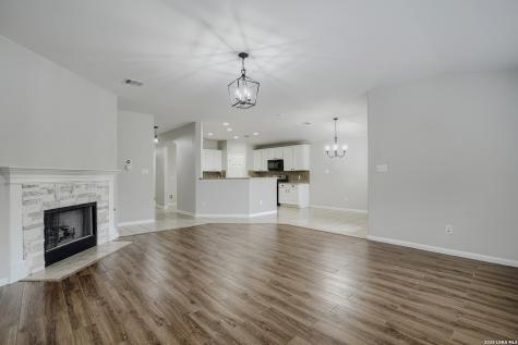 8518 El Camino Court San Antonio TX 78254